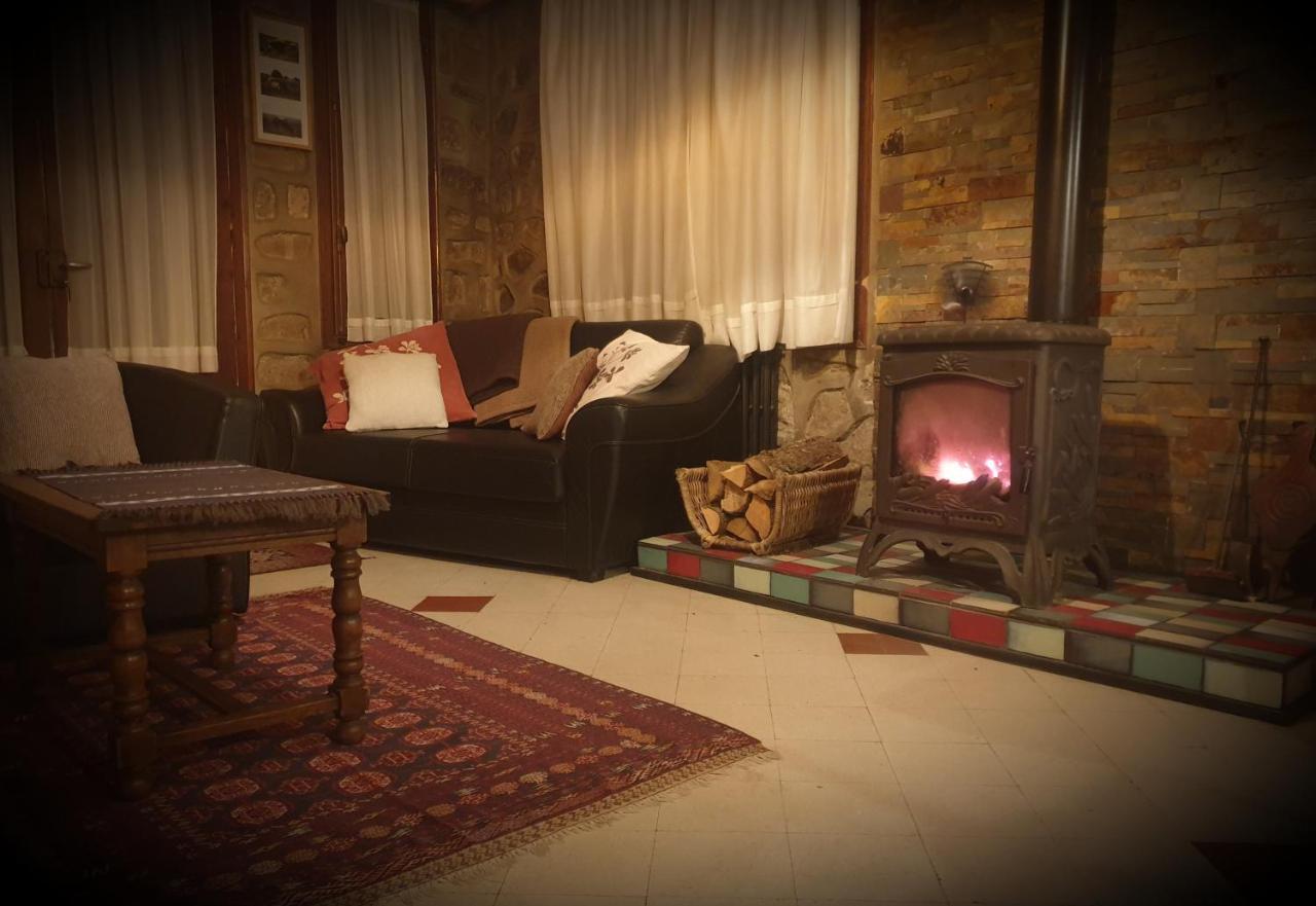 Mouli Del Riu Bed & Breakfast แซงต์-ปิแอร์-เดลส์-ฟอร์กาต์ ภายนอก รูปภาพ