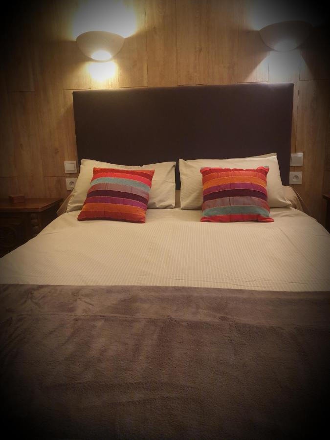 Mouli Del Riu Bed & Breakfast แซงต์-ปิแอร์-เดลส์-ฟอร์กาต์ ภายนอก รูปภาพ