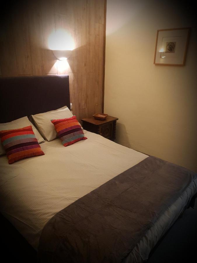 Mouli Del Riu Bed & Breakfast แซงต์-ปิแอร์-เดลส์-ฟอร์กาต์ ภายนอก รูปภาพ