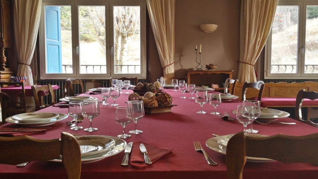 Mouli Del Riu Bed & Breakfast แซงต์-ปิแอร์-เดลส์-ฟอร์กาต์ ภายนอก รูปภาพ