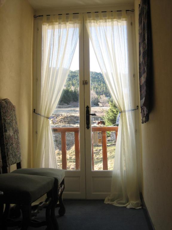 Mouli Del Riu Bed & Breakfast แซงต์-ปิแอร์-เดลส์-ฟอร์กาต์ ห้อง รูปภาพ